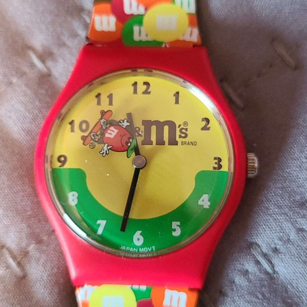 Retro M&M Watch 🌟